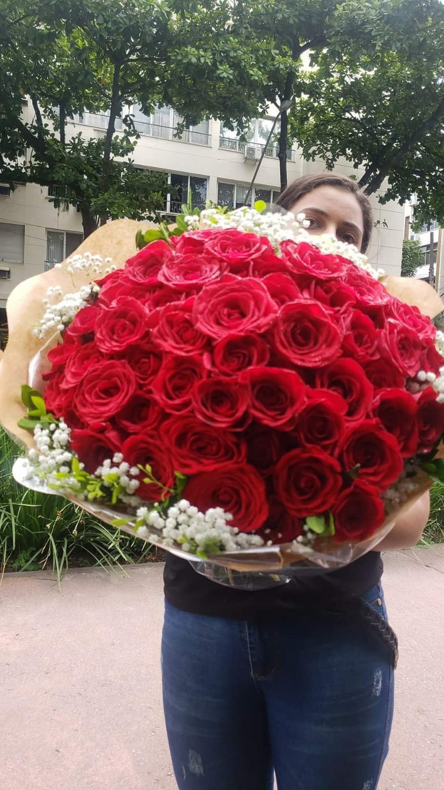 Super buquê com 5 dúzias de Rosas Colombianas Vermelhas