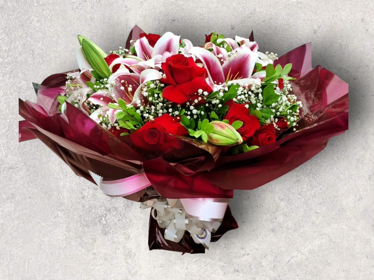 Buquê de Lírios e rosas importadas