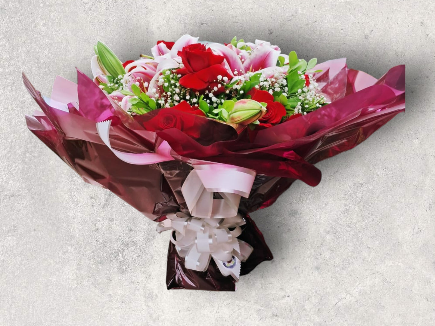 Buquê de Lírios e rosas importadas