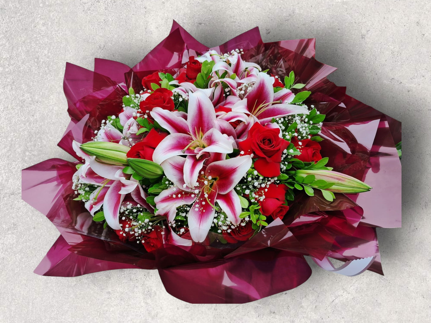 Buquê de Lírios e rosas importadas